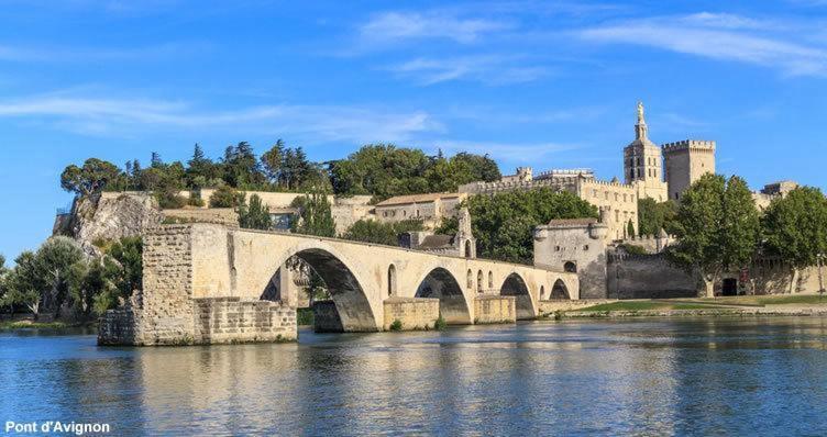 Insolite Studio -La Tour Des Templiers- Montfrin 외부 사진
