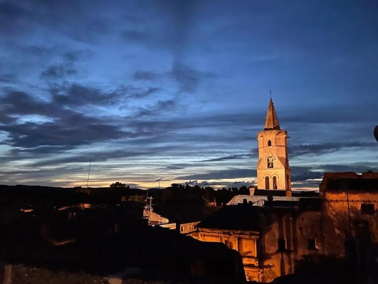 Insolite Studio -La Tour Des Templiers- Montfrin 외부 사진